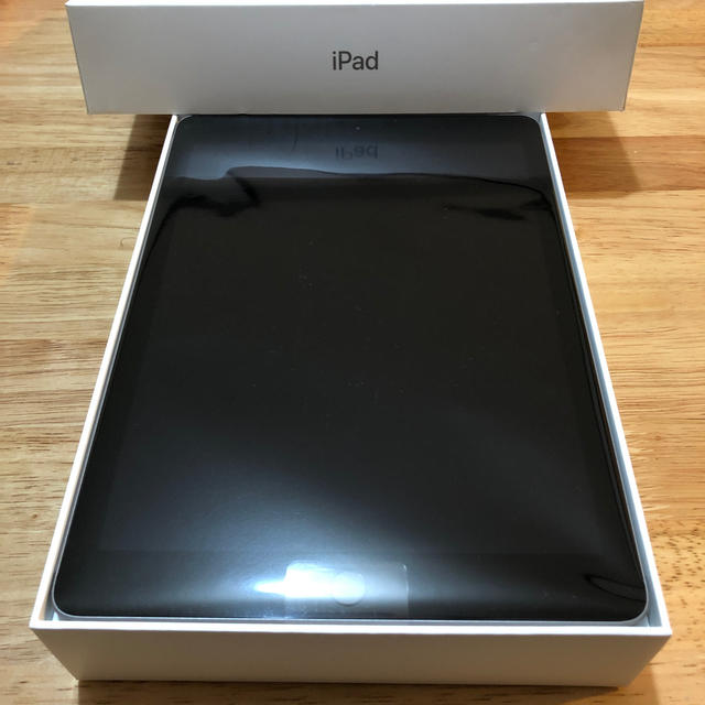 iPad 6 6世代　新品　未使用 1