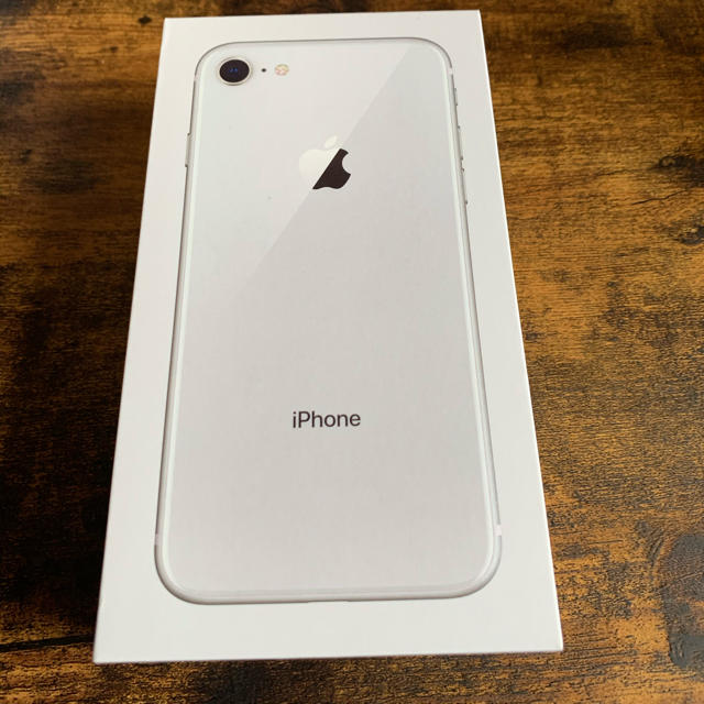 【新品値下げ】iPhone8 256GB シルバースマートフォン/携帯電話