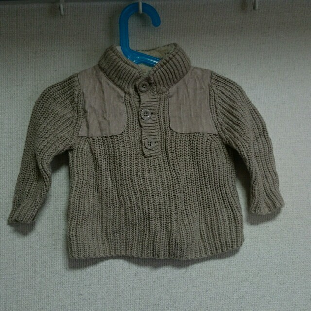 babyGAP(ベビーギャップ)のGAPのベージュのセーター キッズ/ベビー/マタニティのベビー服(~85cm)(ニット/セーター)の商品写真