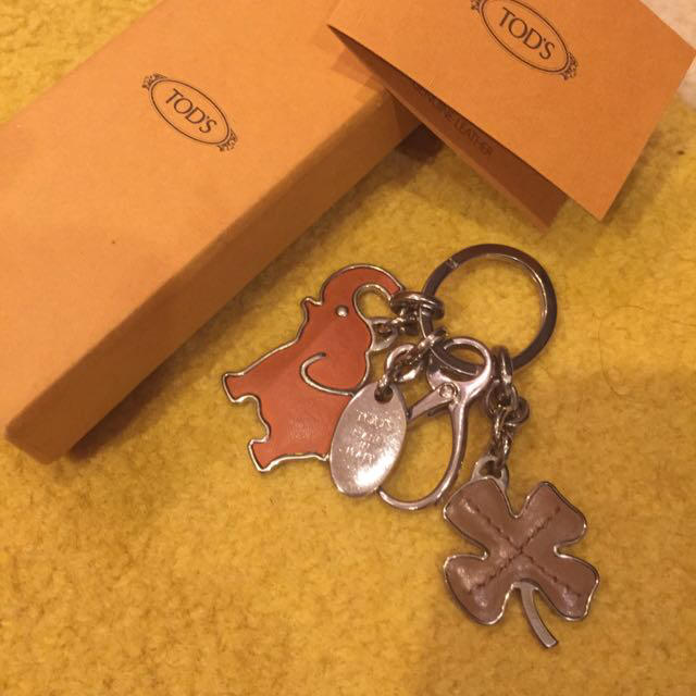 TOD'S - トッズキーリングの通販 by miki|トッズならラクマ
