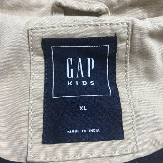 GAP(ギャップ)のGAP kidsトレンチコート キッズ/ベビー/マタニティのキッズ服女の子用(90cm~)(コート)の商品写真