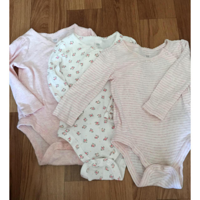 babyGAP(ベビーギャップ)のベビー GAP 下着 70cm 6〜12 months  ギャップ キッズ/ベビー/マタニティのベビー服(~85cm)(ロンパース)の商品写真