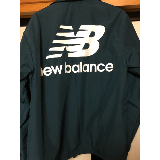 New Balance(ニューバランス)のNew Balance 緑 コーチジャケット メンズのジャケット/アウター(ナイロンジャケット)の商品写真