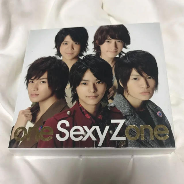 Sexy Zone(セクシー ゾーン)のSexy Zone one SexyZone 初回限定DVD付 エンタメ/ホビーのCD(ポップス/ロック(邦楽))の商品写真