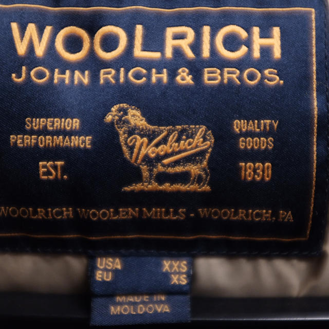 WOOLRICH(ウールリッチ)のWOOLRICH ウールリッチ アークティックパーカー BK サイズS メンズのジャケット/アウター(ダウンジャケット)の商品写真