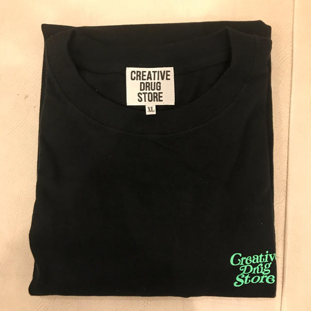 verdy  creative drug store tシャツ