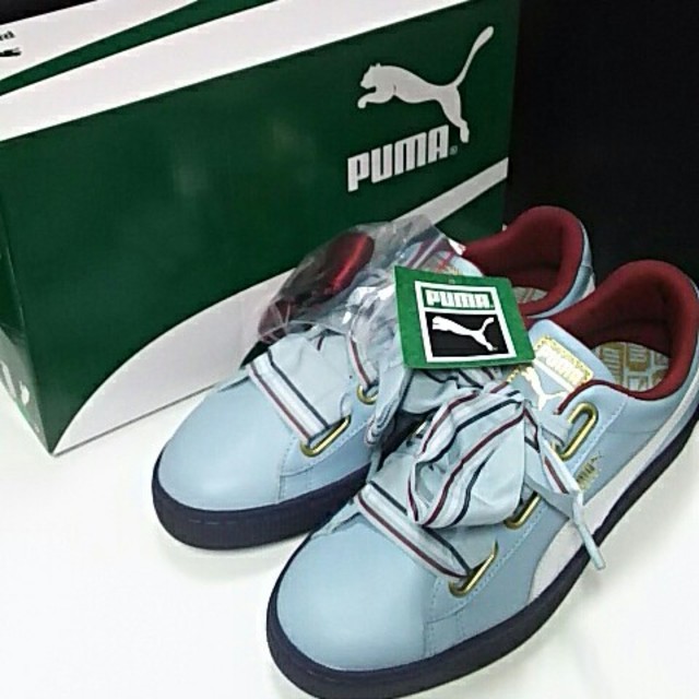 PUMA(プーマ)の最値定価1万!新品!プーマ バスケットハートニュースクール スニーカー 25cm レディースの靴/シューズ(スニーカー)の商品写真