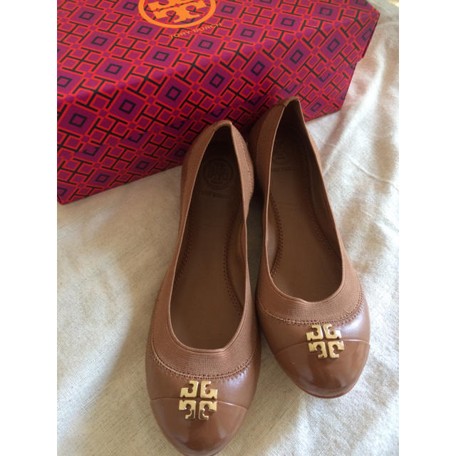 Tory Burch(トリーバーチ)の【よ*よ。様】TORY BURCH バレエシューズ♡ブラウン♡履きやすい レディースの靴/シューズ(バレエシューズ)の商品写真