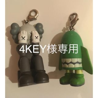 メディコムトイ(MEDICOM TOY)のKAWS キーホルダー(キーホルダー)