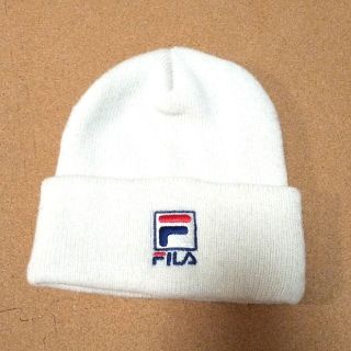 フィラ(FILA)のFILA 白 アイボリー ニット帽(ニット帽/ビーニー)