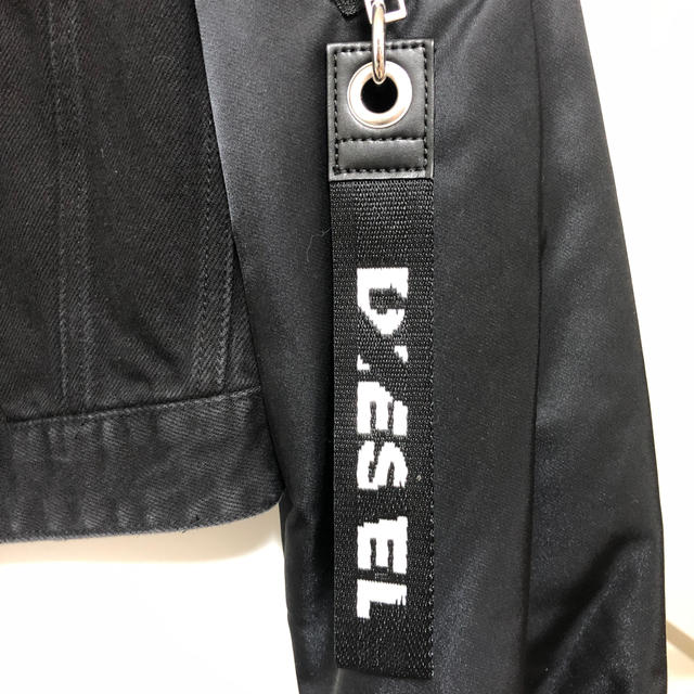 DIESEL(ディーゼル)のディーゼル　ブルゾン　アウター　ジャケット　タグ付き　未着用　黒 レディースのジャケット/アウター(ブルゾン)の商品写真