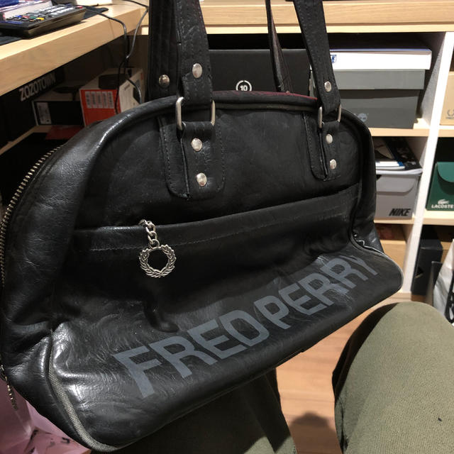 FRED PERRY - フレッドペリー ボストンバッグの通販 by クロ66's shop