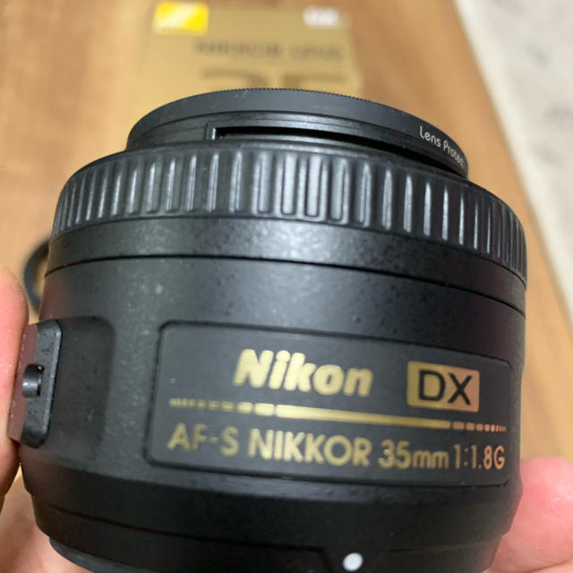 Nikon(ニコン)の美品】AF-S DX NIKKOR 35mm f/1.8G Nikon ニコン スマホ/家電/カメラのカメラ(レンズ(単焦点))の商品写真