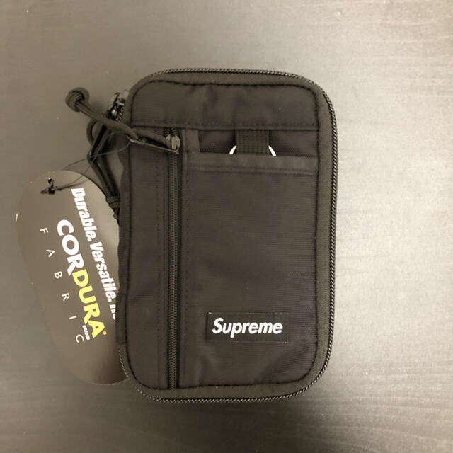 Supreme(シュプリーム)のsupreme wallet pouch 黒 ハンドメイドのファッション小物(ポーチ)の商品写真