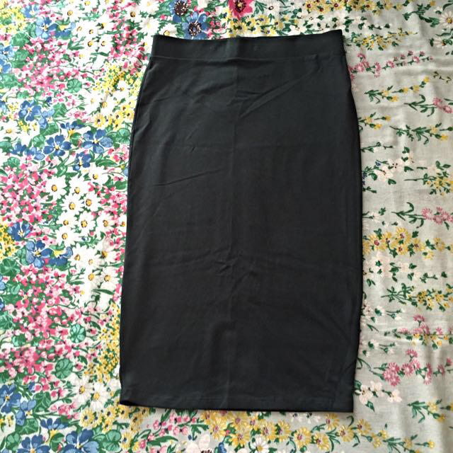 FOREVER 21(フォーエバートゥエンティーワン)のペンシルスカート レディースのスカート(ひざ丈スカート)の商品写真
