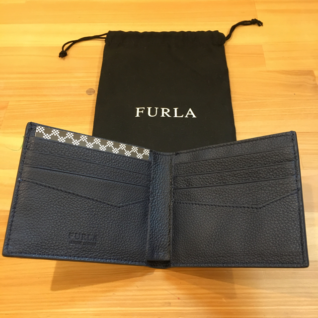 Furla(フルラ)の【新品未使用 限定】FURLA フルラ　メンズ　二つ折りウォレット メンズのファッション小物(折り財布)の商品写真