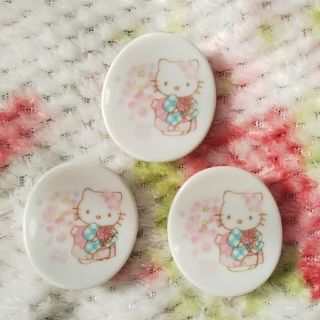 新品 キティちゃん 箸置き 3個セット(食器)