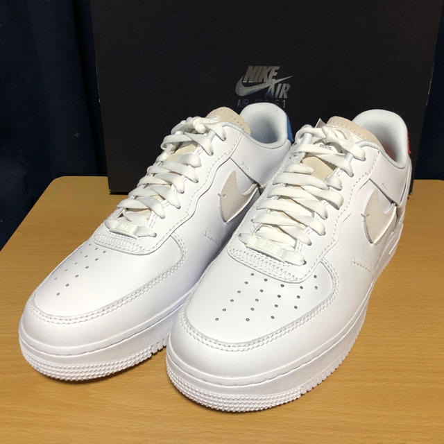 NIKE(ナイキ)のNike AIR FORCE 1 '07 LX メンズの靴/シューズ(スニーカー)の商品写真