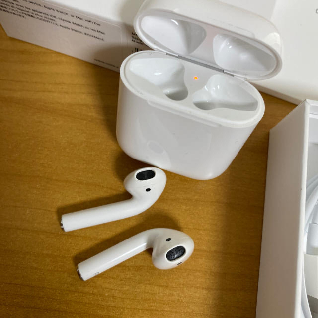 オーディオ機器第2世代 Airpods with Charging Case MV7N2J/A