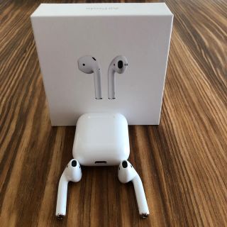 アップル(Apple)の Apple   AirPods  (ヘッドフォン/イヤフォン)