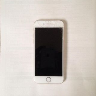 アップル(Apple)のiPhone6(携帯電話本体)