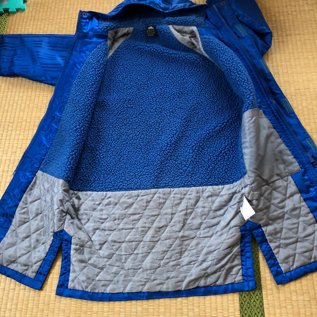 adidas(アディダス)のベンチコート140センチ キッズ/ベビー/マタニティのキッズ服男の子用(90cm~)(コート)の商品写真