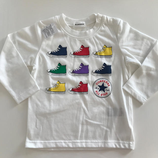 CONVERSE(コンバース)の新品未使用　コンバース  100サイズ　ロンT キッズ/ベビー/マタニティのキッズ服男の子用(90cm~)(Tシャツ/カットソー)の商品写真