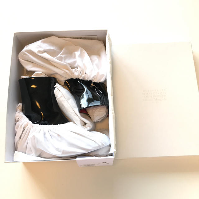 Maison Martin Margiela(マルタンマルジェラ)の新品 Maison Margiela 足袋ブーツ レザー マルジェラ 黒 メンズ メンズの靴/シューズ(ブーツ)の商品写真