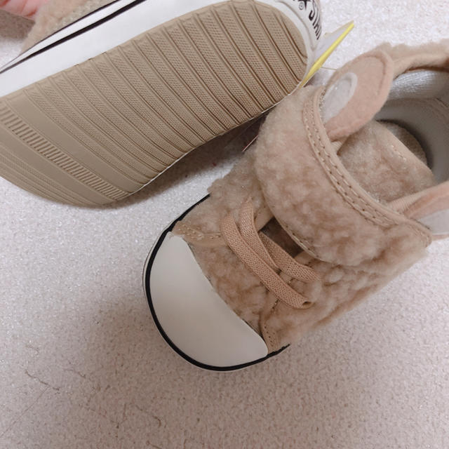 CONVERSE(コンバース)のコンバース ボアクマ耳付きシューズ キッズ/ベビー/マタニティのベビー靴/シューズ(~14cm)(スニーカー)の商品写真