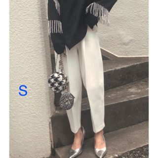 アメリヴィンテージ(Ameri VINTAGE)のDIVER EGG PANTS white S(カジュアルパンツ)