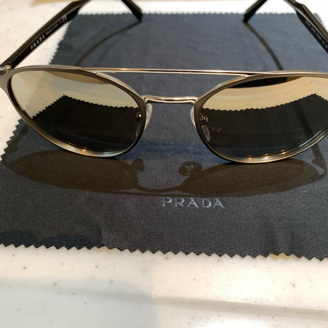 PRADA(プラダ)の［ぽ様 専用］プラダ サングラス PRADA メンズのファッション小物(サングラス/メガネ)の商品写真