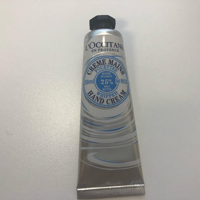 L'OCCITANE(ロクシタン)の【ほぼ新品】ロクシタン　ホイップハンドクリーム　30ml コスメ/美容のボディケア(ハンドクリーム)の商品写真