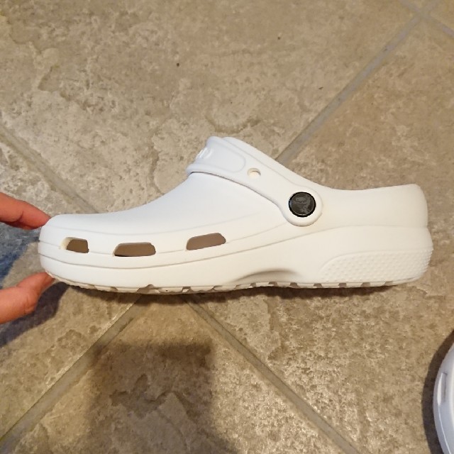 crocs(クロックス)の【たん。様専用】医療用 クロックス 白 レディースの靴/シューズ(サンダル)の商品写真