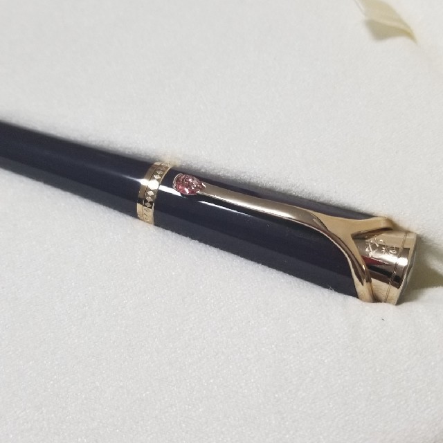 MONTBLANC(モンブラン)のMONTBLAC グレースケリー　ボールペン　新品　定価　70,000円超 インテリア/住まい/日用品のオフィス用品(その他)の商品写真