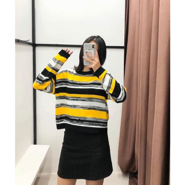 ZARA(ザラ)の486★秋冬 マルチカラーボーダーニットセーター レディースのトップス(ニット/セーター)の商品写真