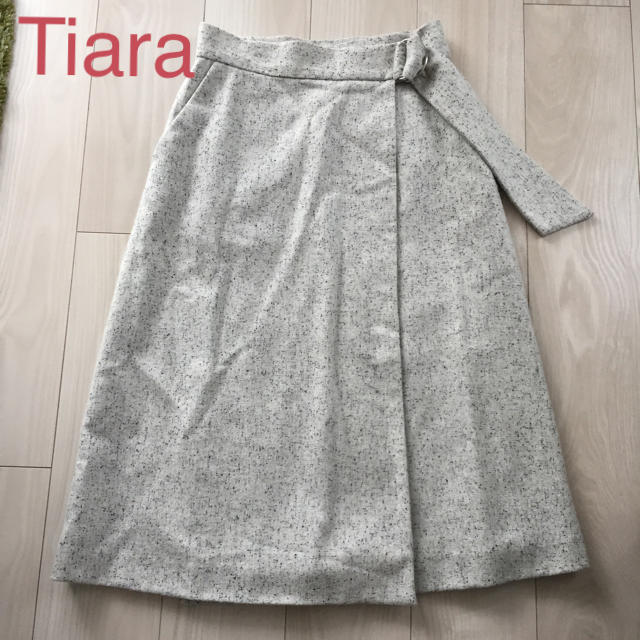 tiara(ティアラ)の【ぶーげん様専用】Tiara ツイード 巻きスカート 🍄 レディースのスカート(ひざ丈スカート)の商品写真