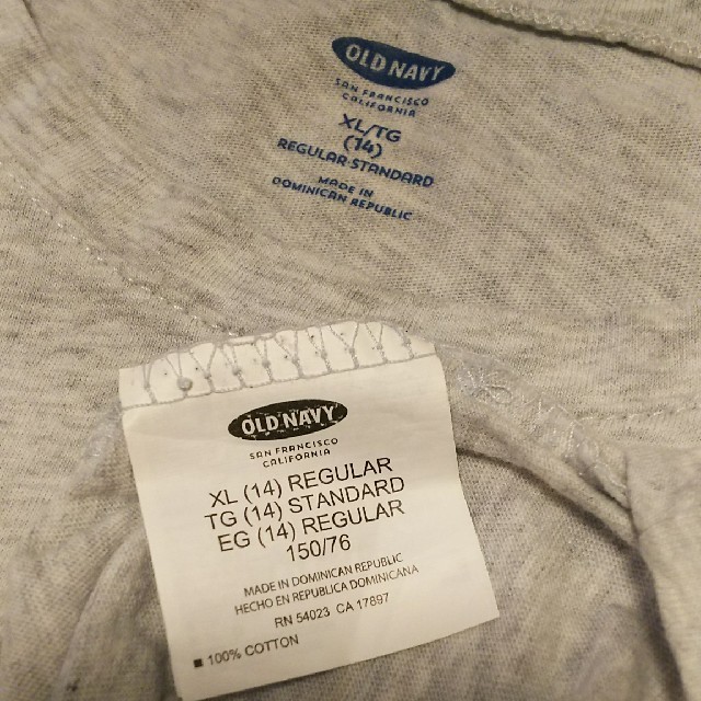 Old Navy(オールドネイビー)のオールドネイビー 長袖Tシャツ キッズ/ベビー/マタニティのキッズ服女の子用(90cm~)(Tシャツ/カットソー)の商品写真