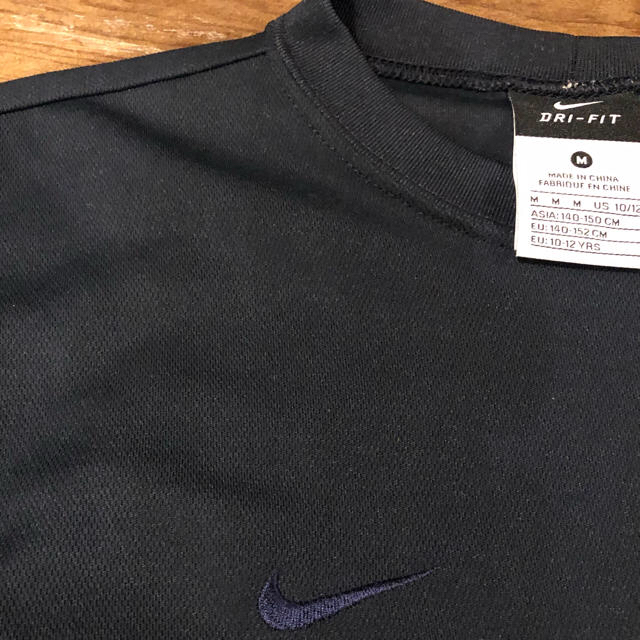 NIKE(ナイキ)のNIKEボーイズアンダーシャツ キッズ/ベビー/マタニティのキッズ服男の子用(90cm~)(Tシャツ/カットソー)の商品写真