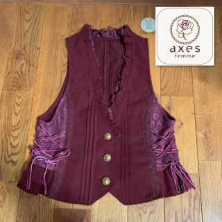 アクシーズファム(axes femme)のaxes femme 赤 ベスト 美品(ベスト/ジレ)