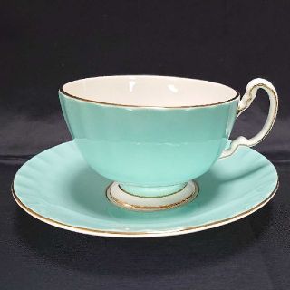 エインズレイ(Aynsley China)の新春大奉仕。エンズレイ  コテージガーデン  １客です。(食器)