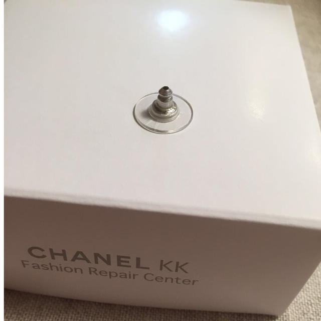 CHANEL(シャネル)のCHANELピアス キャッチ（1つ） レディースのアクセサリー(ピアス)の商品写真