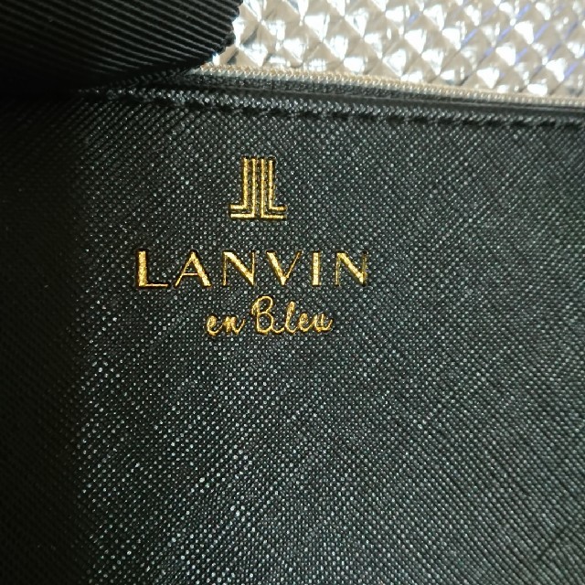 LANVIN en Bleu(ランバンオンブルー)のLANVIN ポーチ パールリボンチャーム レディースのファッション小物(ポーチ)の商品写真