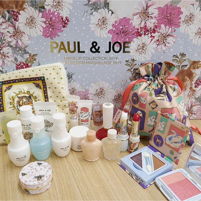 PAUL & JOE(ポールアンドジョー)の2019年 クリスマスコフレ ポール&ジョー PAUL&JOE コスメ/美容のキット/セット(コフレ/メイクアップセット)の商品写真