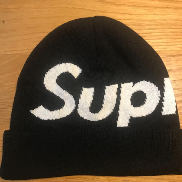 Supreme(シュプリーム)のシュプリーム ニット帽 黒 メンズの帽子(ニット帽/ビーニー)の商品写真
