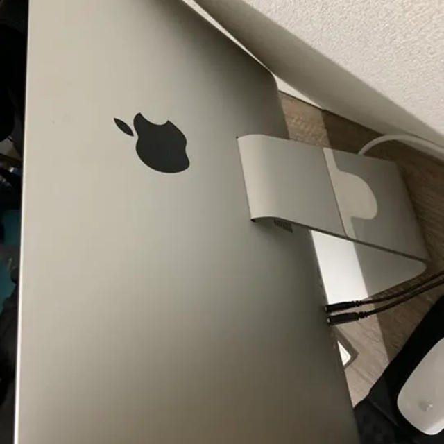 Mac (Apple)(マック)のiMac 21.5inch Late スマホ/家電/カメラのPC/タブレット(デスクトップ型PC)の商品写真