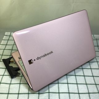 トウシバ(東芝)のdynabook ピンク core i3 windows10 ブルーレイ(ノートPC)