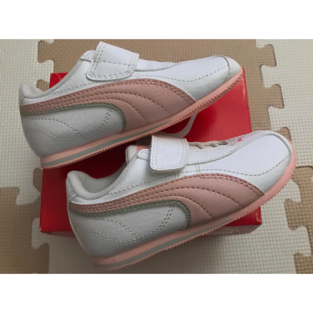 PUMA(プーマ)のPUMA スニーカー　15cm  新品 キッズ/ベビー/マタニティのキッズ靴/シューズ(15cm~)(スニーカー)の商品写真