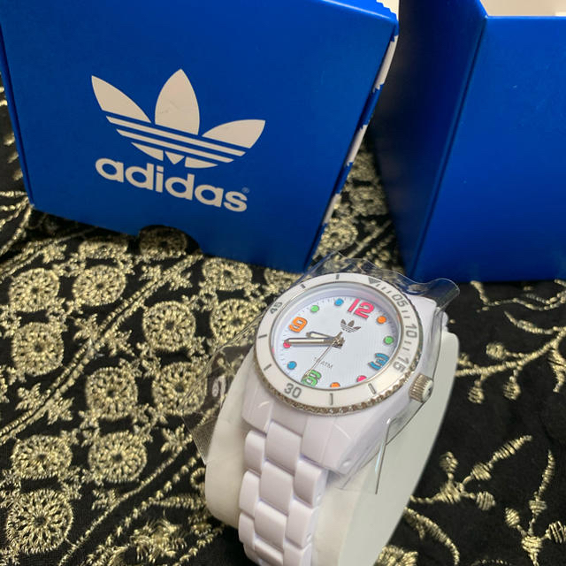 adidas(アディダス)のadidas時計 腕時計　白 メンズの時計(腕時計(デジタル))の商品写真