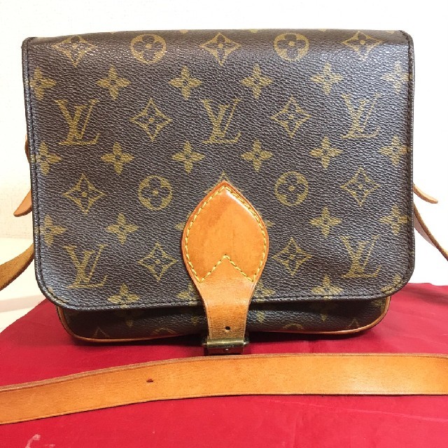 LOUIS VUITTON(ルイヴィトン)のルイヴィトン　カルトシエール レディースのバッグ(ショルダーバッグ)の商品写真