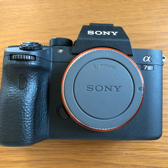 SONY(ソニー)のSONY α7III ILCE-7M3 美品　2019年7月購入 スマホ/家電/カメラのカメラ(ミラーレス一眼)の商品写真